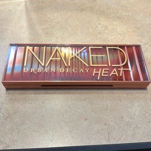 Urban Decay Naked Heat Palette